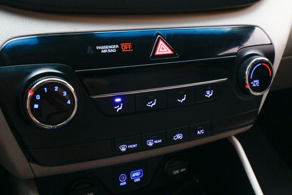 car Hyundai Tucson id10883 photo #4