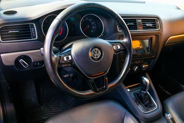 car Volkswagen Jetta id10905 photo #5