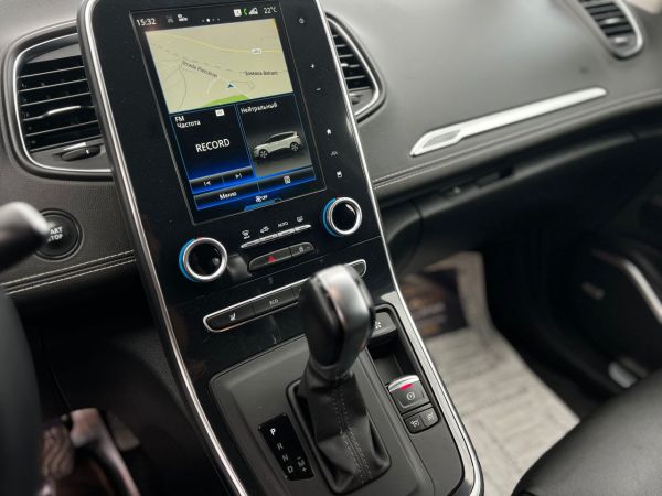 car Renault Grand Scenic id10925 photo #11