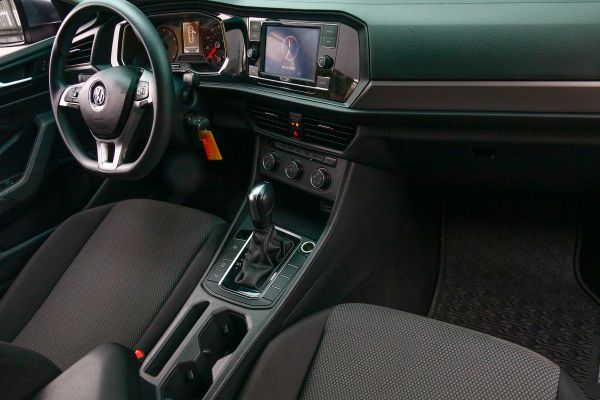 car Volkswagen Jetta id10931 photo #2