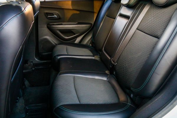 car Chevrolet Tracer id11086 photo #8