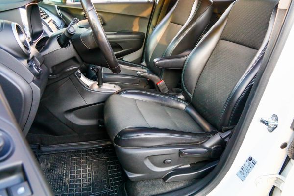 car Chevrolet Tracer id11086 photo #6