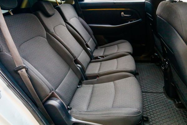 car KIA Carens id11115 photo #10