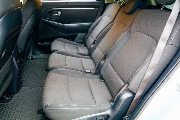 car KIA Carens id11115 photo #8