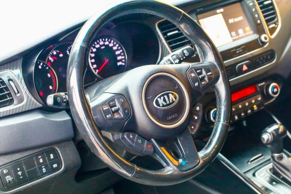car KIA Carens id11115 photo #6