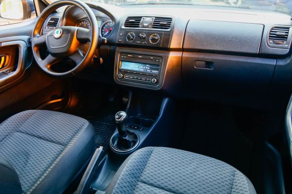 car Skoda Fabia id10513 photo #5