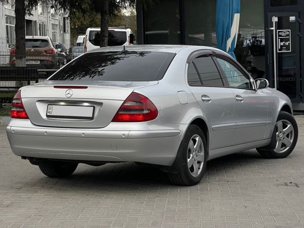 car Mercedes Benz E Class id11010 photo #4