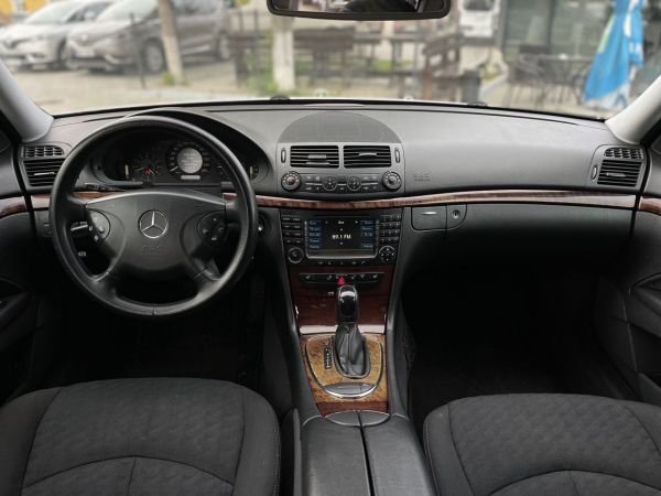 car Mercedes Benz E Class id11010 photo #8