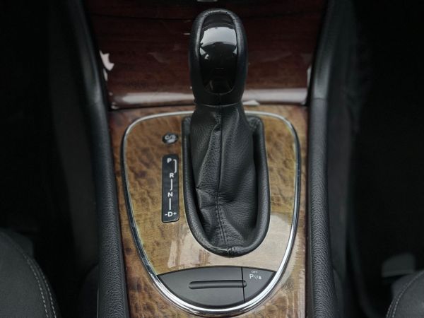 car Mercedes Benz E Class id11010 photo #13