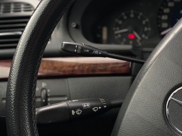 car Mercedes Benz E Class id11010 photo #14