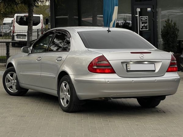 car Mercedes Benz E Class id11010 photo #3