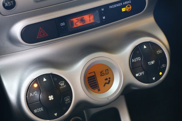 car Toyota Urban Cruiser id10702 photo #3