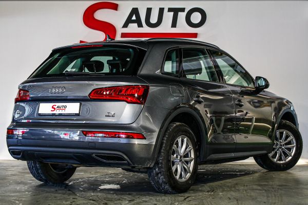car Audi Q5 id10722 photo #4