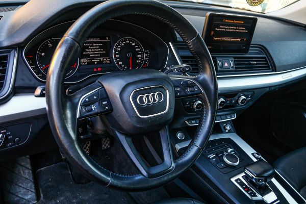 car Audi Q5 id10722 photo #11