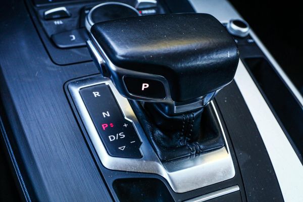 car Audi Q5 id10722 photo #14
