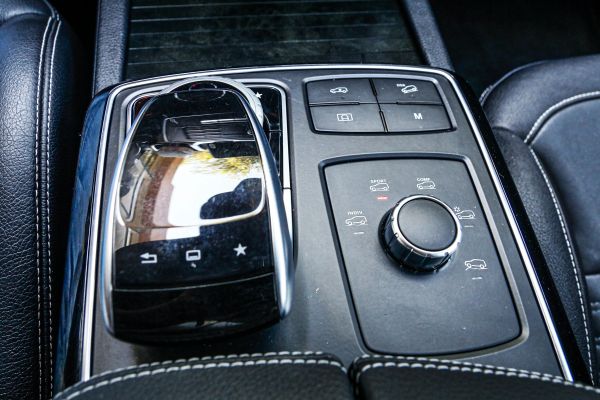 car Mercedes Benz GLE id10738 photo #13