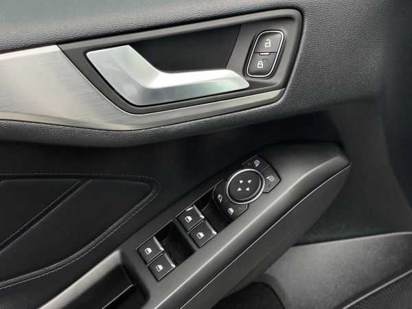 car Ford Focus id10777 photo #13