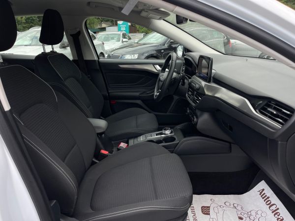 car Ford Focus id10777 photo #14