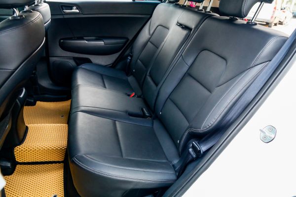 car KIA Sportage id10792 photo #5