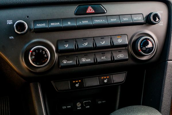 car KIA Sportage id10792 photo #3
