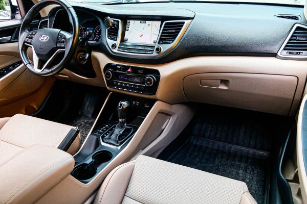 car Hyundai Tucson id10615 photo #6