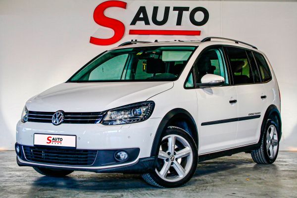 car Volkswagen Touran id10620 main photo