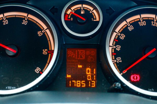 car Opel Corsa id10662 photo #8
