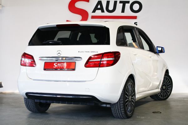 car Mercedes Benz B Class id10687 photo #1