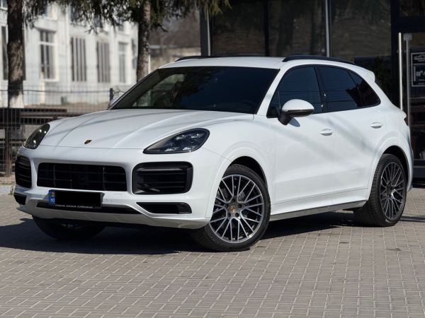 car Porsche Cayenne id11818 main photo