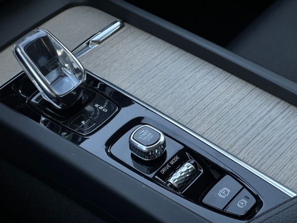 car Volvo XC60 id11836 photo #12