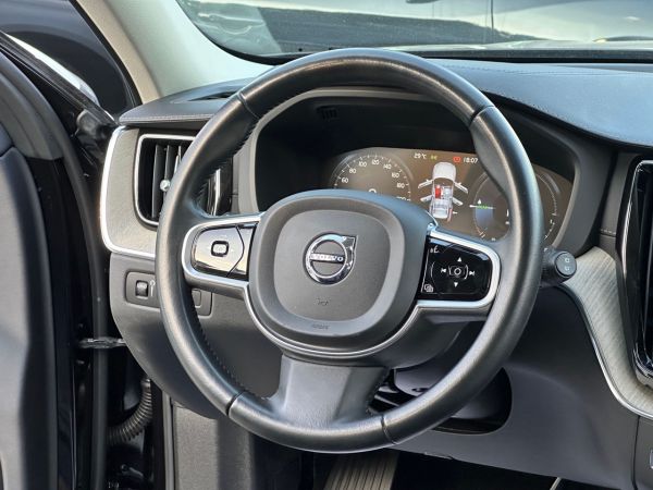 car Volvo XC60 id11836 photo #7