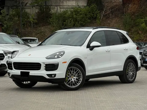 car Porsche Cayenne id11872 main photo