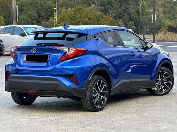 car Toyota C-HR id11877 photo #2