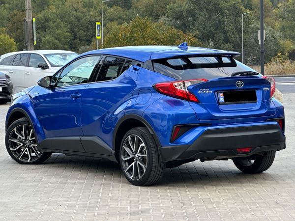 car Toyota C-HR id11877 photo #4