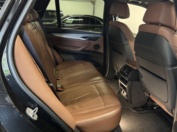car BMW X5 id12070 photo #9