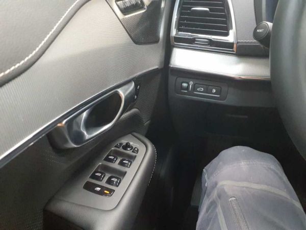 car Volvo XC90 id12135 photo #9
