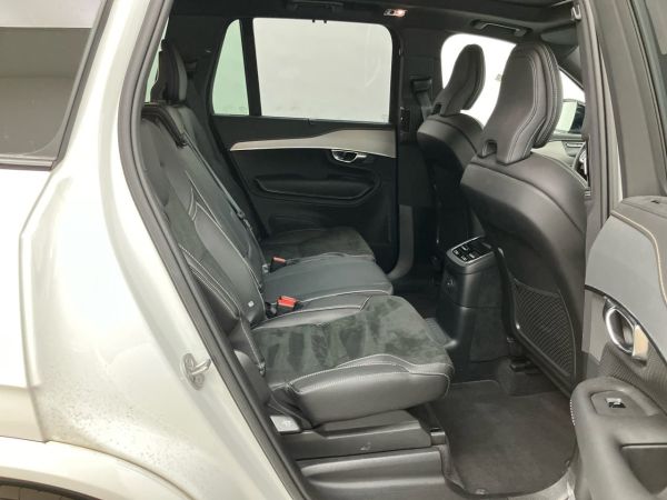 car Volvo XC90 id12135 photo #10
