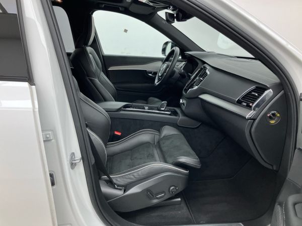 car Volvo XC90 id12135 photo #3
