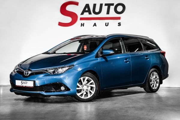 car Toyota Auris id12166 main photo