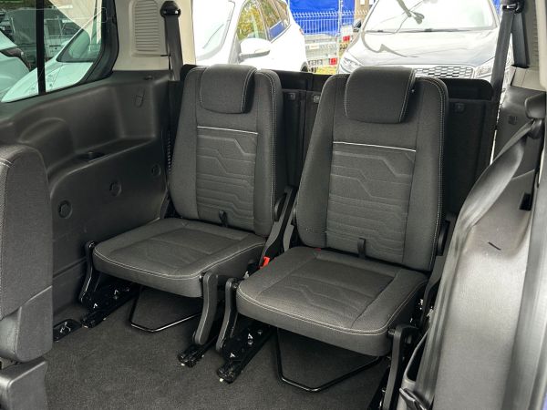 car Ford Tourneo Connect id12242 photo #9