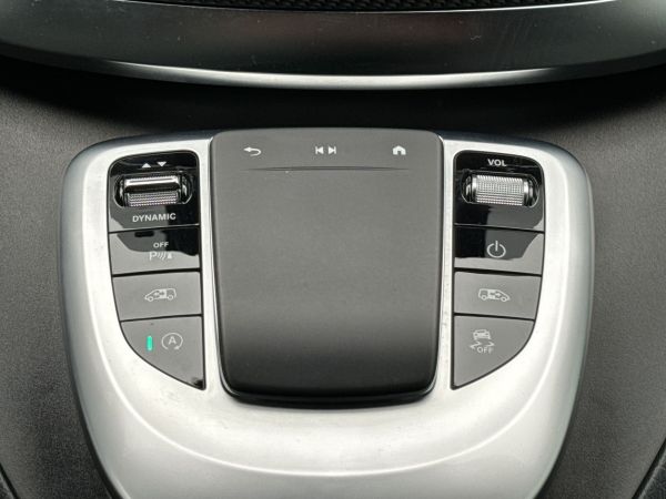 car Mercedes Benz V Class id12388 photo #8