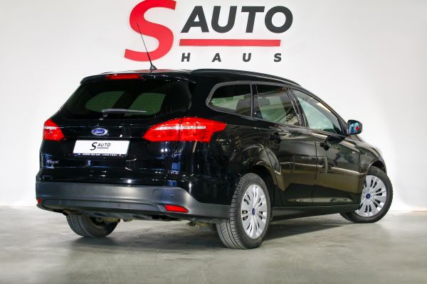 car Ford Focus id11515 photo #2