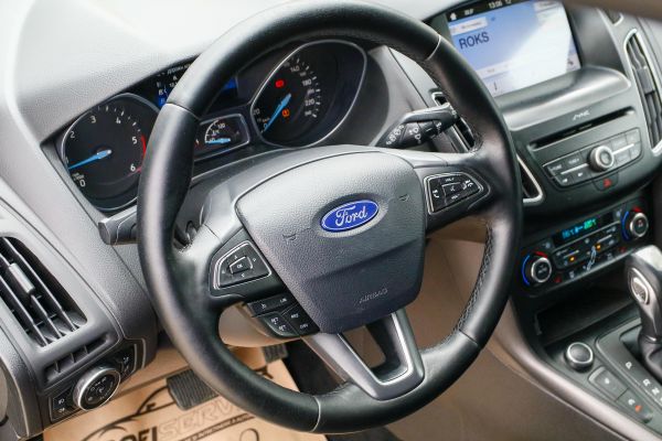 car Ford Focus id11515 photo #5
