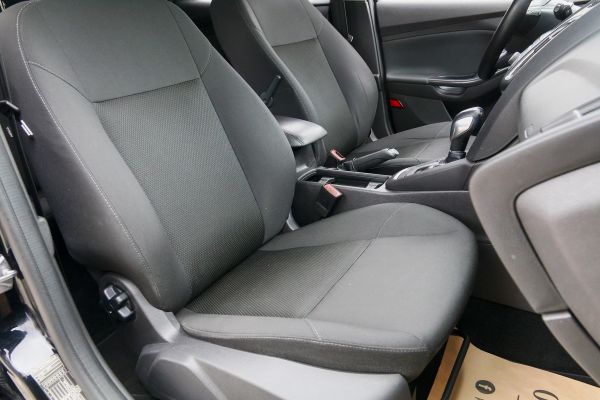 car Ford Focus id11515 photo #8