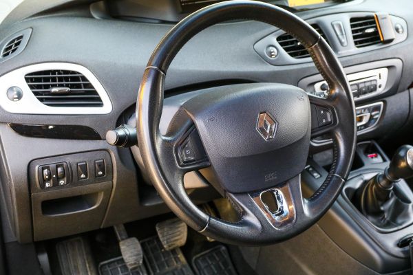 car Renault Grand Scenic id11537 photo #5