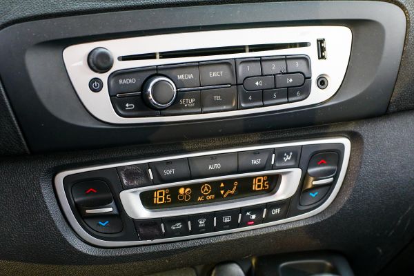 car Renault Grand Scenic id11537 photo #12