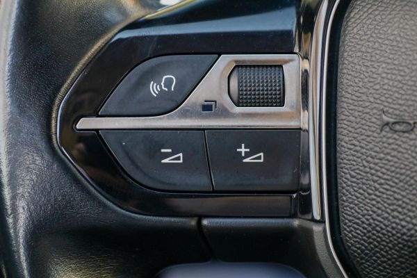 car Peugeot 3008 id11485 photo #17