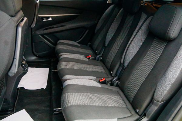 car Peugeot 5008 id11273 photo #8