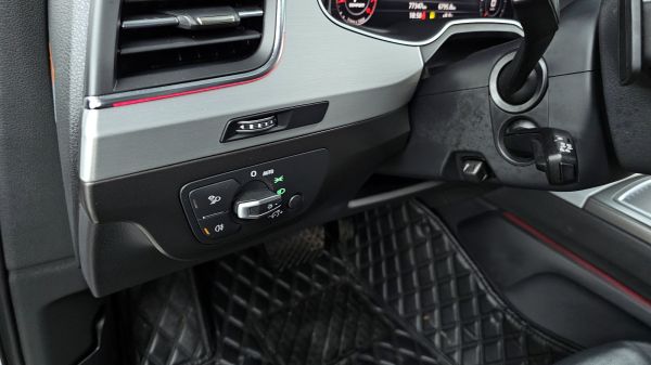 car Audi Q7 id12540 photo #11