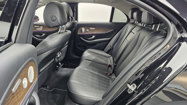 car Mercedes Benz E Class id12541 photo #9